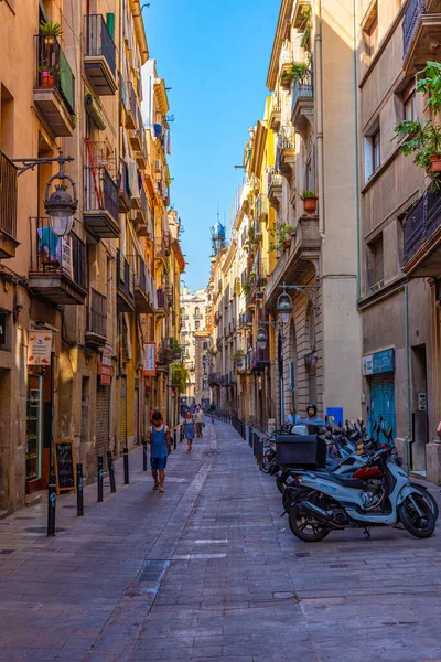 Barcelona España Junio 2019 Gente Está Pasando Por Una Calle — Foto de Stock