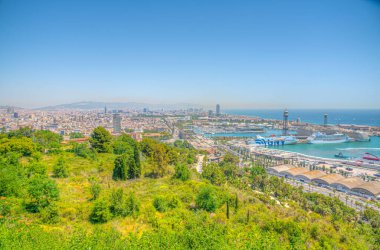 BARCELONA, İspanya, 28 Haziran 2019: Barcelona, İspanya 'daki Port vell' in havadan görünüşü