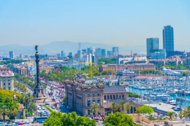 BARCELONA, İspanya, 28 Haziran 2019: Barcelona, İspanya 'daki Port vell' in havadan görünüşü