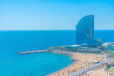 Barcelona 'da Barceloneta Sahili' nde Ricardo Bofill, İspanya 'nın W Oteli tarafından tasarlandı.