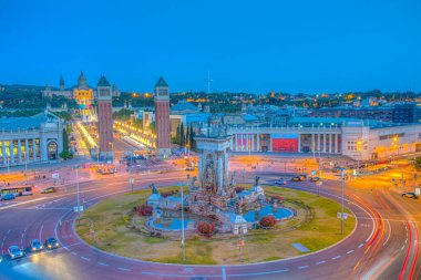 BARCELONA, İspanya, 27 Haziran 2019: Barcelona, İspanya 'da Placa d' espanya 'nın gün batımı manzarası