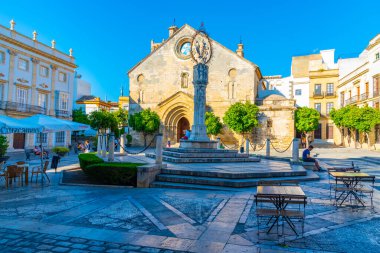 JEREZ DE LA FRONTERA, İSPAN, 26 Haziran 2019: İspanya Jerez de la Frontera 'daki San Dionisio Kilisesi