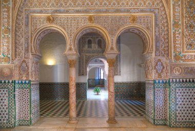 SEVILLA, İspanya, 25 Haziran 2019: İspanya 'daki gerçek alcazar de Sevilla Büyükelçiler Salonu