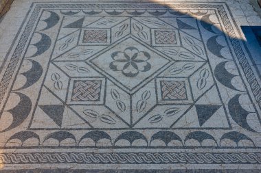 ITALICA, İspanya, 25 Haziran 2019: İtalya, İspanya 'daki Roma harabelerinde mozaikler