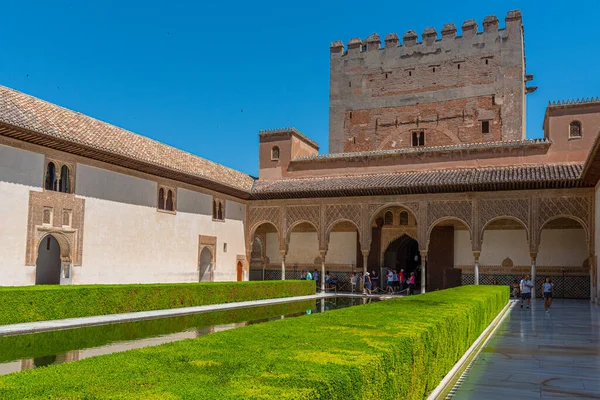 Granada Spagna Giugno 2019 Gente Passeggia Attraverso Patio Los Arrayanes — Foto Stock