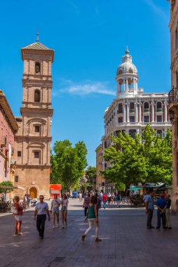 MURCIA, İspanya, 19 Haziran 2019: Plaza Santo Domingo İspanya 'nın Murcia kentinde