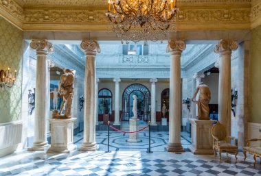 MURCIA, İspanya, 19 Haziran 2019 İspanya 'daki Real Casino de Murcia' nın içindeki Patio Pompeyano