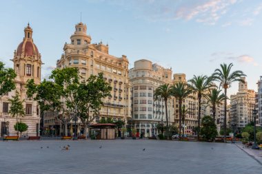 VALENCIA, İspanya, 18 Haziran 2019: Valencia, İspanya 'daki Placa de L' Ajuntament manzarası