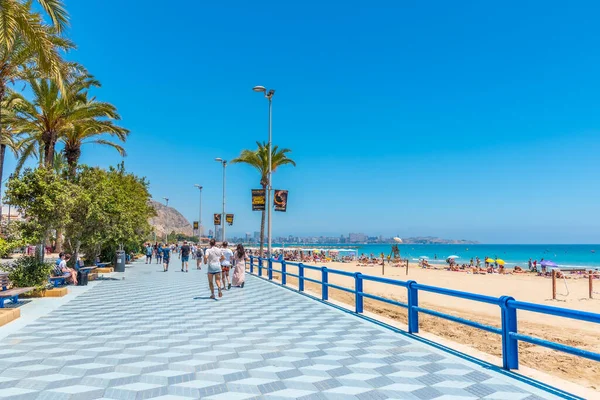 Alicante Espagne Juin 2019 Les Gens Promènent Sur Une Promenade — Photo