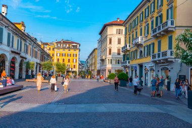 BRESCIA, İtalya, 15 Temmuz 2019: Brescia, İtalya 'daki Corso Palestro manzarası