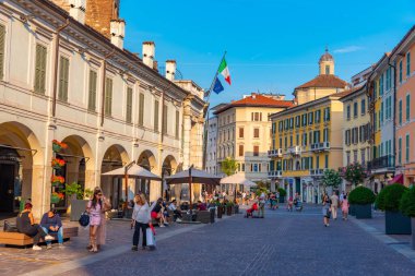 BRESCIA, İtalya, 15 Temmuz 2019: Brescia, İtalya 'daki Corso Palestro manzarası