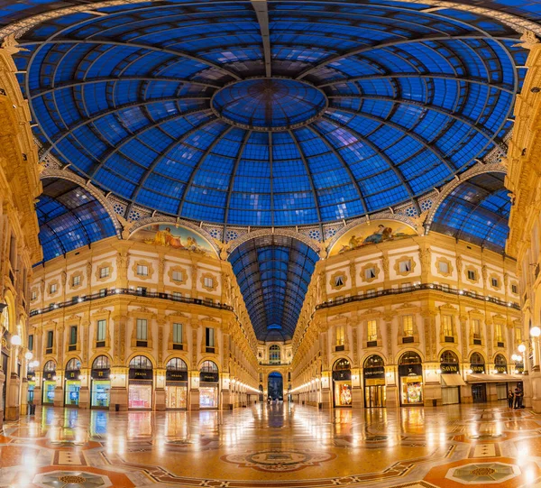 Milano Itálie Června 2019 Noční Pohled Prázdnou Galerii Vittorio Emanuele — Stock fotografie