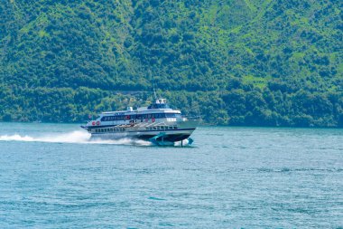 COMO, İtalya, 17 Temmuz 2019 İtalya 'da feribot turu gölü Como