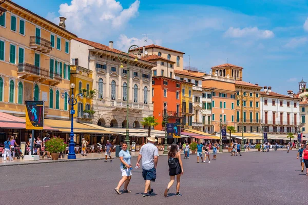 Verona Italië Juli 2019 Zicht Piazza Bra Verona — Stockfoto