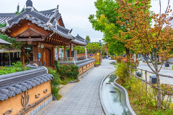 Jeonju Korea Outubro 2019 Pessoas Estão Passeando Uma Rua Tradicional — Fotografia de Stock