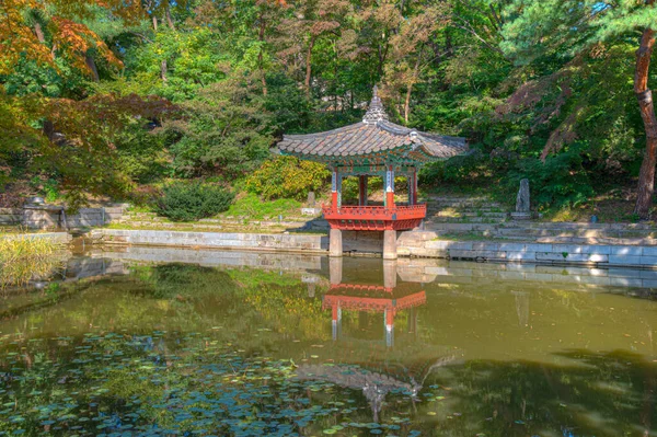 Seoul Coreia Outubro 2019 Pavilhão Madeira Lagoa Aeryeonji Dentro Jardim — Fotografia de Stock