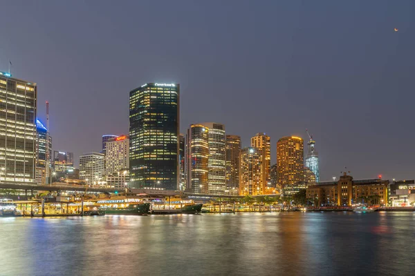 Sydney Αυστραλια Δεκεμβριου 2019 Νυχτερινή Άποψη Της Κυκλικής Αποβάθρας Στο — Φωτογραφία Αρχείου