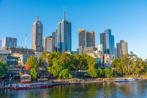 Melbourne Australia Diciembre 2019 Paisaje Urbano Melbourne Detrás Del Río —  Fotos de Stock
