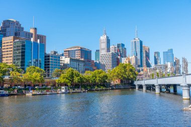 MELBOURNE, AUSTRALYA, 1 HAZİRAN 2020: Melbourne Panoraması Yarra Nehri, Avustralya