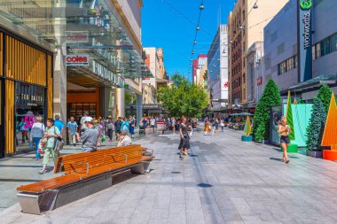 ADELAIDE, AUSTRALYA, 7 HAZİRAN 2020: Adelaide, Avustralya 'nın merkezindeki Rundle Alışveriş Merkezi