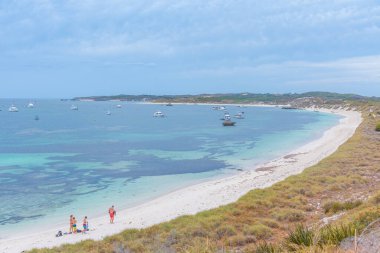 Çürümüş Ada, AVUSTRALYA, 17 Ocak 2020: Avustralya 'daki Rottnest Adası' ndaki Rocky Körfezi