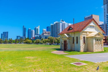 PERTH, AUSTRALYA, 18 HAZİRAN 2020: Perth şehri Langley Park, Avustralya 'dan izlendi