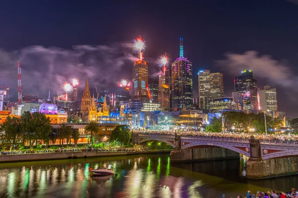 Melbourne Australia Diciembre 2019 Fuegos Artificiales Año Nuevo Sobre Melbourne —  Fotos de Stock