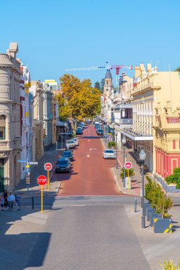 FREMANTLE, AUSTRALYA, HAZİRAN 19 Ocak 2020: Fremantle, Avustralya 'da tarihi evleri olan cadde