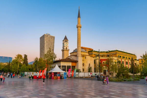 Tirana Albania Wrzesień 2019 Widok Zachód Słońca Meczetu Ethem Bey — Zdjęcie stockowe