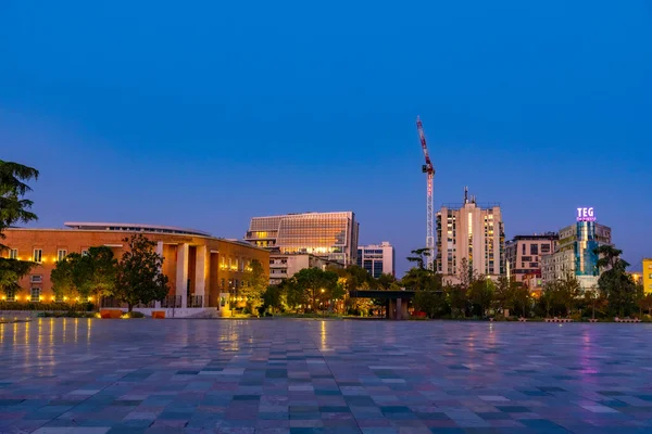 Tirana Albania Septiembre 2019 Vista Del Amanecer Del Banco Central —  Fotos de Stock