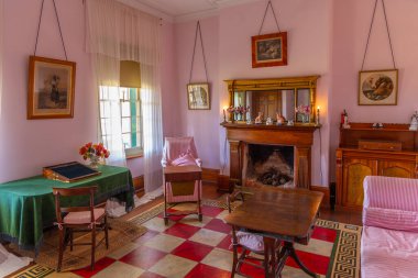 PORT Arthur, AUSTRALYA, 20 Şubat 2020: Tazmanya, Avustralya 'daki Port Arthur Tarih sahasında tarihi bir binanın içi