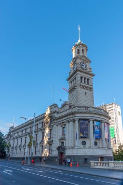 AUCKLAND, NEW ZEALAND, 20 Şubat 2020: Auckland Belediye Binası Queen Caddesi, Yeni Zelanda