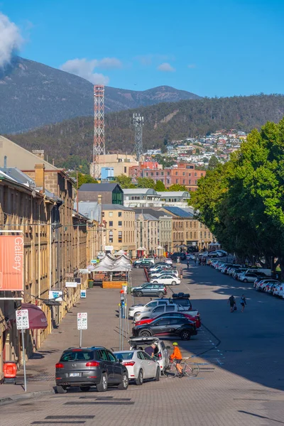 Hobart Oostenrijk Februari 2020 Mensen Wandelen Salamanca Straat Hobart Australië — Stockfoto