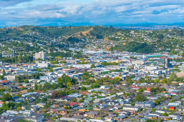 NELSON, NEW ZEALAND, 5 Şubat 2020: Yeni Zelanda 'daki Nelson şehir merkezinin hava görüntüsü