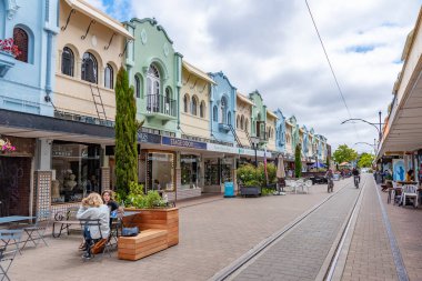 CHRISTCHURCH, NEW ZEALAND, 21 OCAK 2020: Christchurch, Yeni Zelanda 'daki New Regent Caddesi' ndeki restoranlar