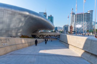 SEOUL, Kore, 9 Kasım 2019: Dongdaemun Tasarım Plaza Seul, Kore Cumhuriyeti