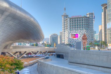 SEOUL, Kore, 9 Kasım 2019: Dongdaemun Tasarım Plaza Seul, Kore Cumhuriyeti