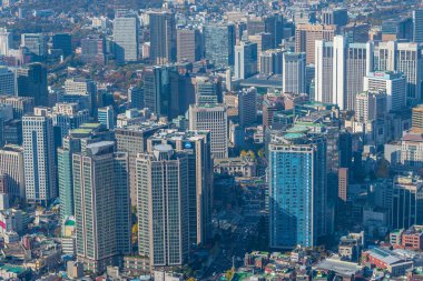 SEOUL, Kore, 7 Kasım 2019: Seul 'deki Namsan Kulesi' nden Seul şehir merkezinin havadan görünüşü
