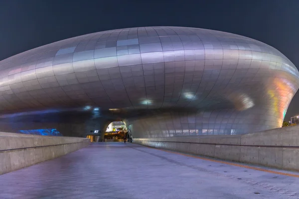 Seoul Coreia Novembro 2019 Vista Noturna Dongdaemun Design Plaza Seul — Fotografia de Stock