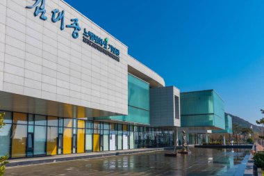 MOKPO, Kore, 6 Kasım 2019: Mokpo, Kore Cumhuriyeti 'nde Kim Dae-jung Nobel Barış Ödülü Anıtı