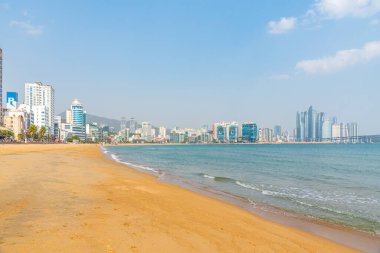 BUSAN, Kore, 29 Ekim 2019: Busan, Kore Cumhuriyeti 'ndeki Gwangalli plajı