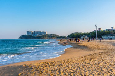 SOKCHO, Kore, 27 Ekim 2019: Kore Cumhuriyeti Sokcho 'daki plajın gün batımı manzarası