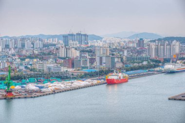 Incheon, Kore, 25 Ekim 2019: Wolmido Adası, Kore Cumhuriyeti 'nden Incheon Limanı' nın havadan görünüşü