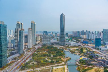Incheon, Kore, 25 Ekim 2019: Incheon, Kore 'deki Songdo parkının havadan görünüşü