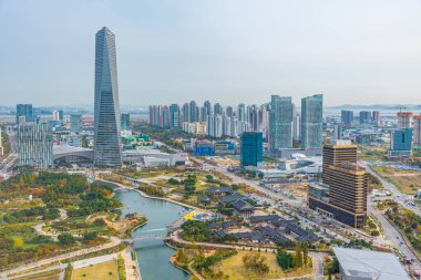 Incheon, Kore, 25 Ekim 2019: Incheon, Kore 'deki Songdo parkının havadan görünüşü