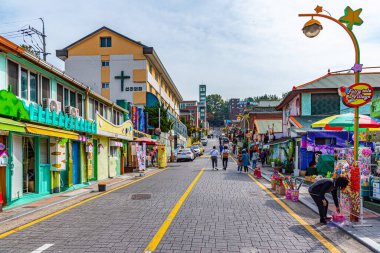 Incheon, Kore, 25 Ekim 2019: Songwoldong Peri Köyü, Incheon, Kore Cumhuriyeti