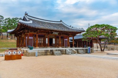 Suwon, Kore, 24 Ekim 2019: Hwaseong Haenggung Sarayı, Suwon, Kore Cumhuriyeti