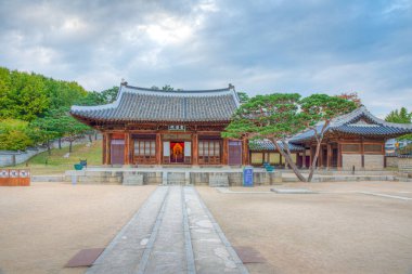Suwon, Kore, 24 Ekim 2019: Hwaseong Haenggung Sarayı, Suwon, Kore Cumhuriyeti
