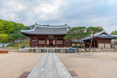 Suwon, Kore, 24 Ekim 2019: Hwaseong Haenggung Sarayı, Suwon, Kore Cumhuriyeti
