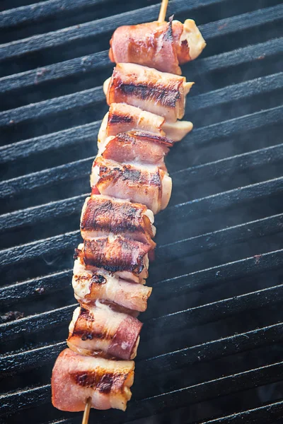 Fleisch Und Fleischprodukte Auf Dem Grill — Stockfoto